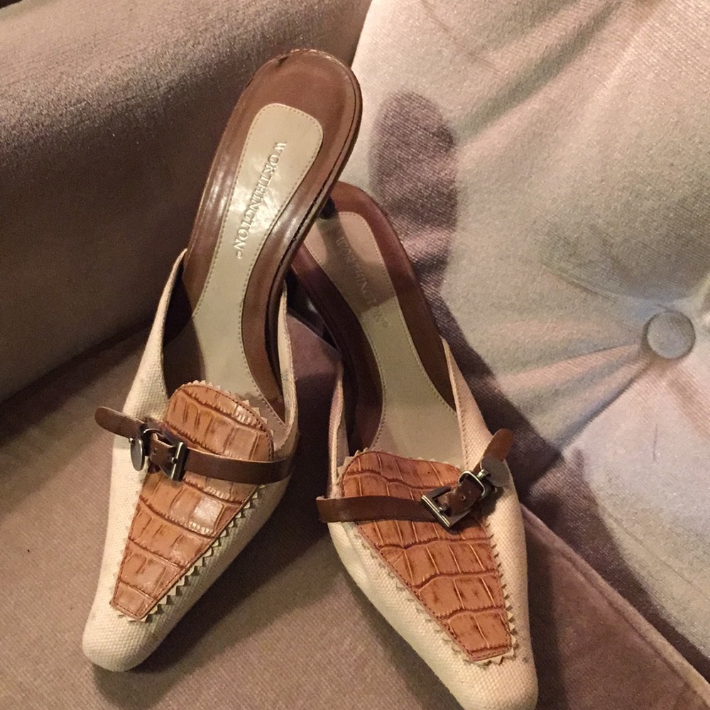 Worthington linen/leather slip-ons